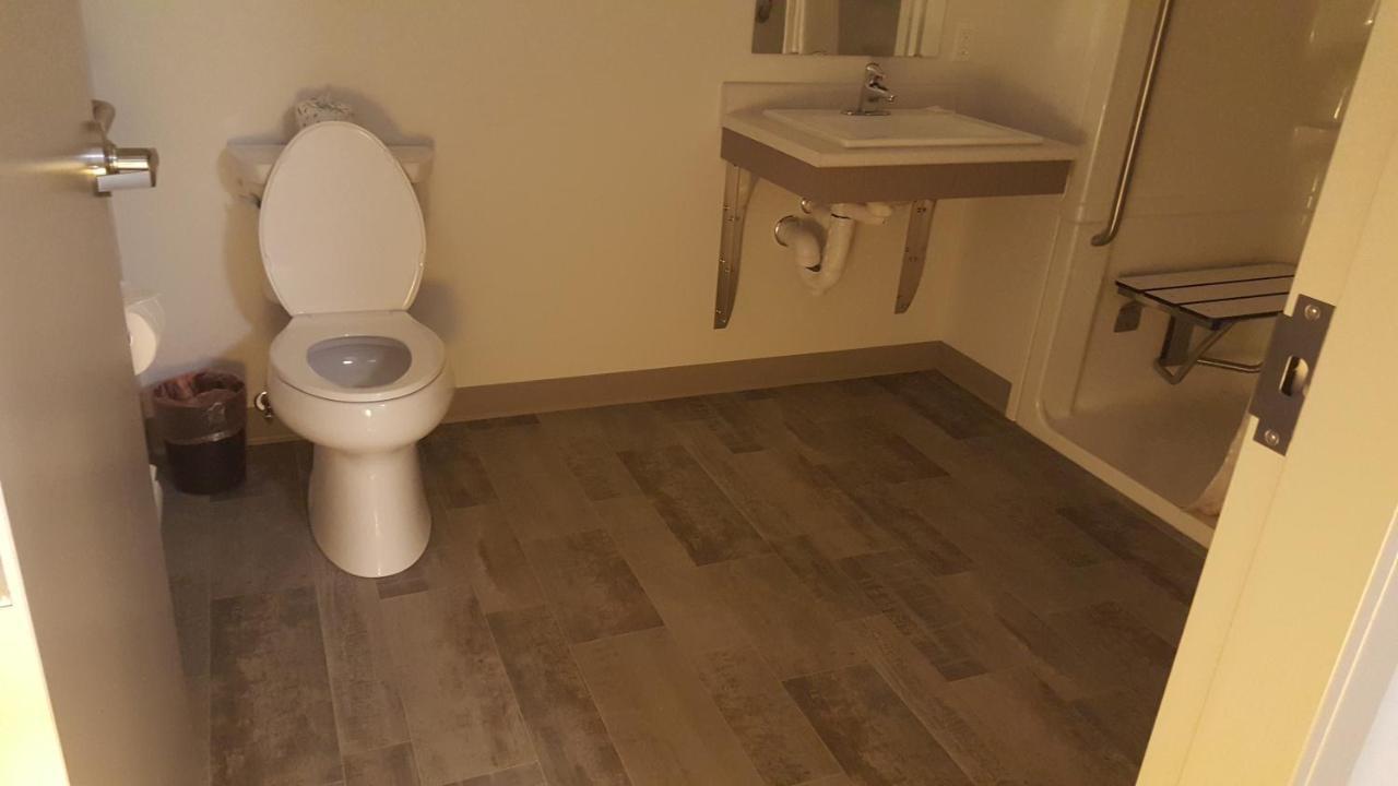 Centennial Motel Kindersley Экстерьер фото
