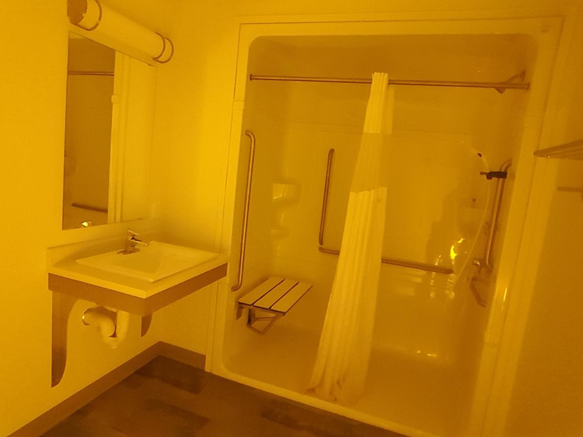 Centennial Motel Kindersley Экстерьер фото