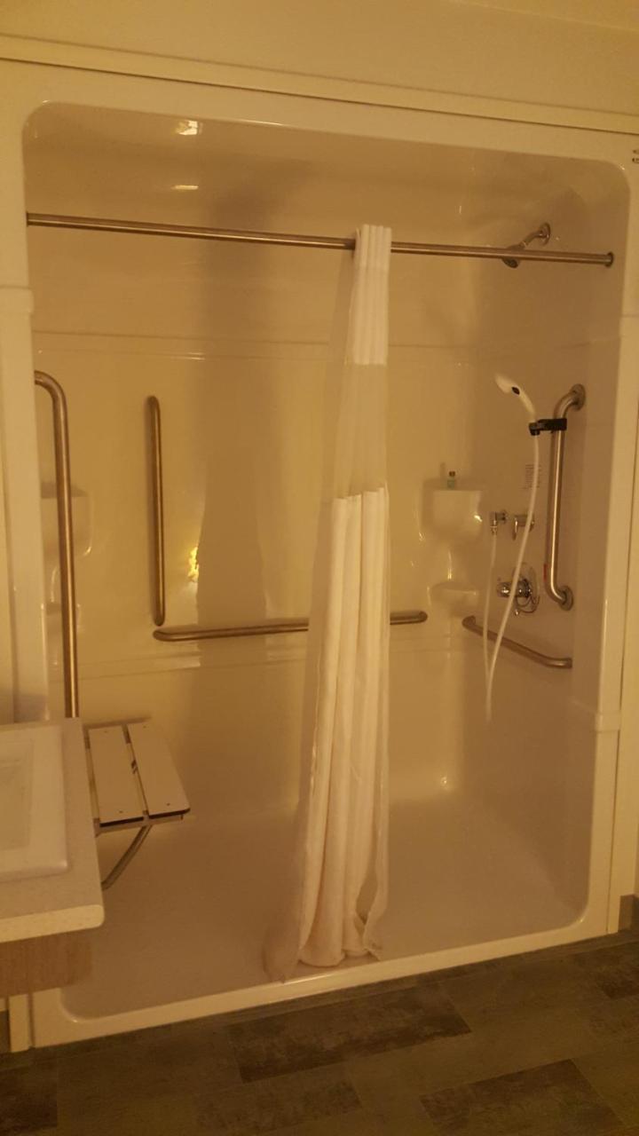 Centennial Motel Kindersley Экстерьер фото